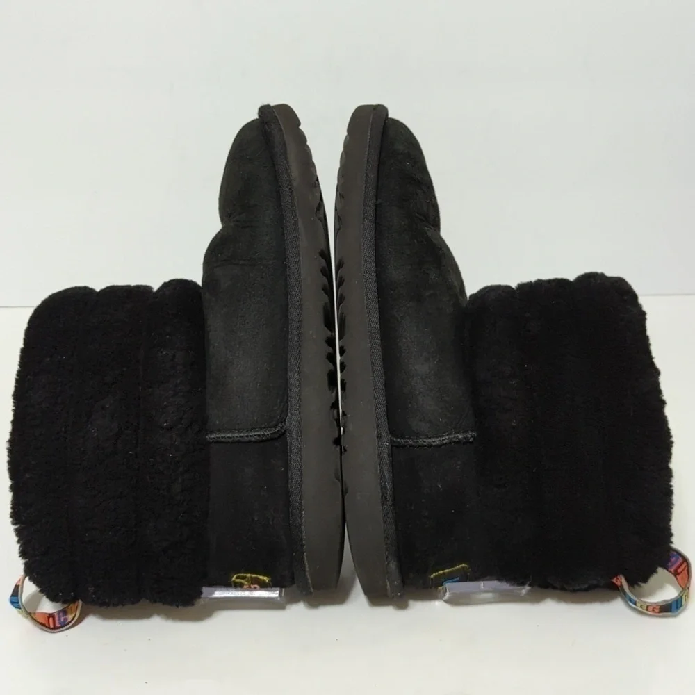 UGG classic Mini fluff quilted rainbow ankle boot big girl size 5/ woman size 6